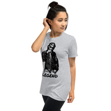 Afbeelding in Gallery-weergave laden, Fly Legend  T-Shirt